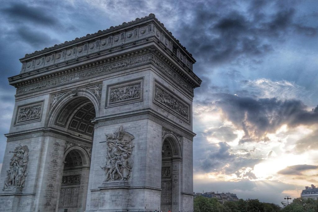 Arc de Triomphe - Paris Somos Paris